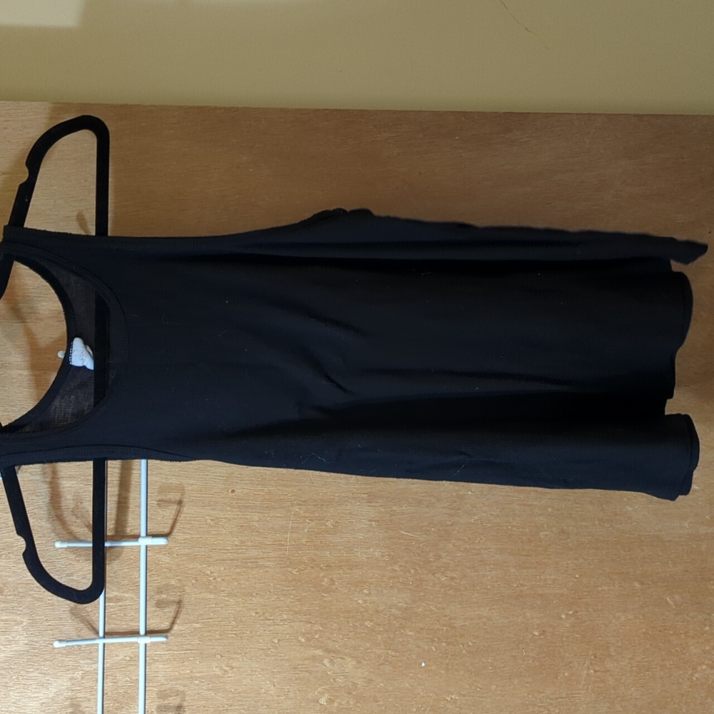 Black tank top size medium